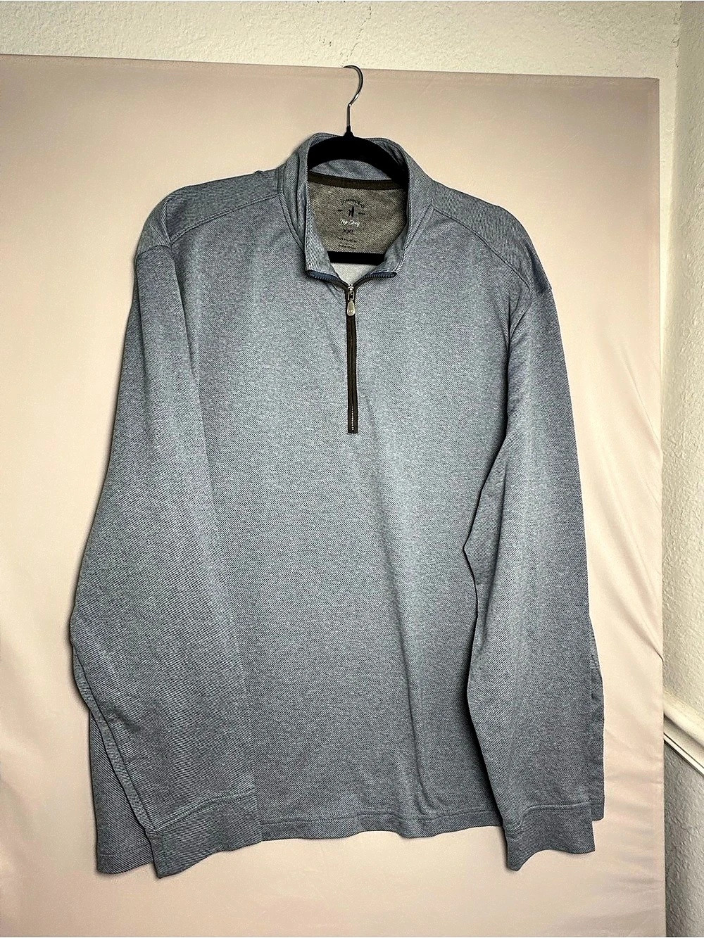 Jonnie.O Top Shelf Quarter Zip Pullover Gray Large Like New